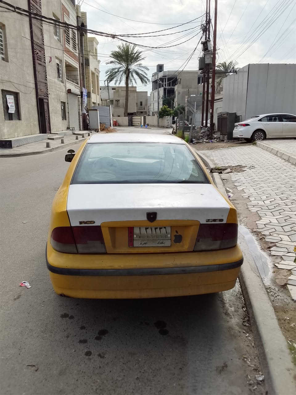 اسلم عليكم سمند موديل 2011 للبيع السياره خير من الله بس الداخل ايرادله ترتيب السعر 28 التفاصيل على***********
