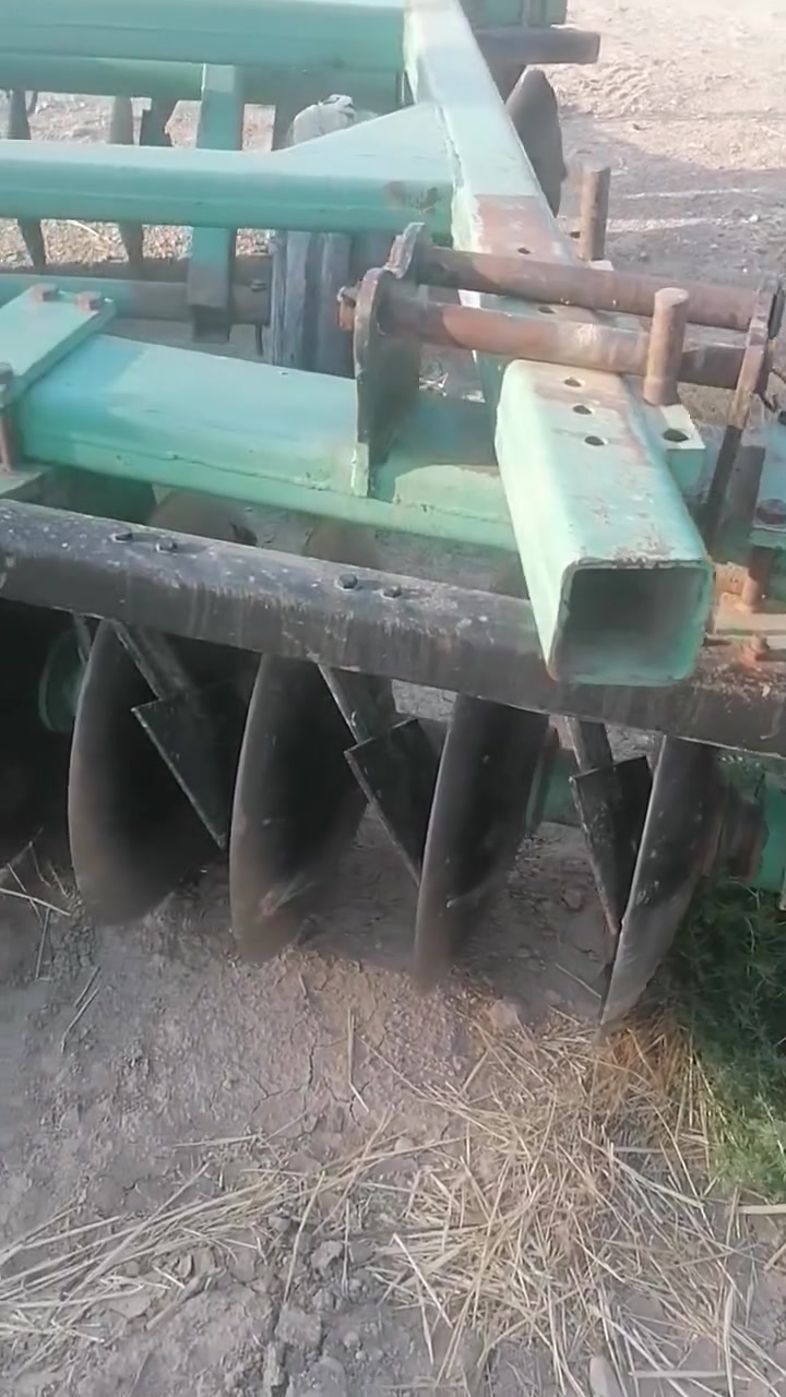 السلام عليكم للبيع دسك حجم ٢٤ حداده النعمانيه استفسار عل رقم *********** ***********
