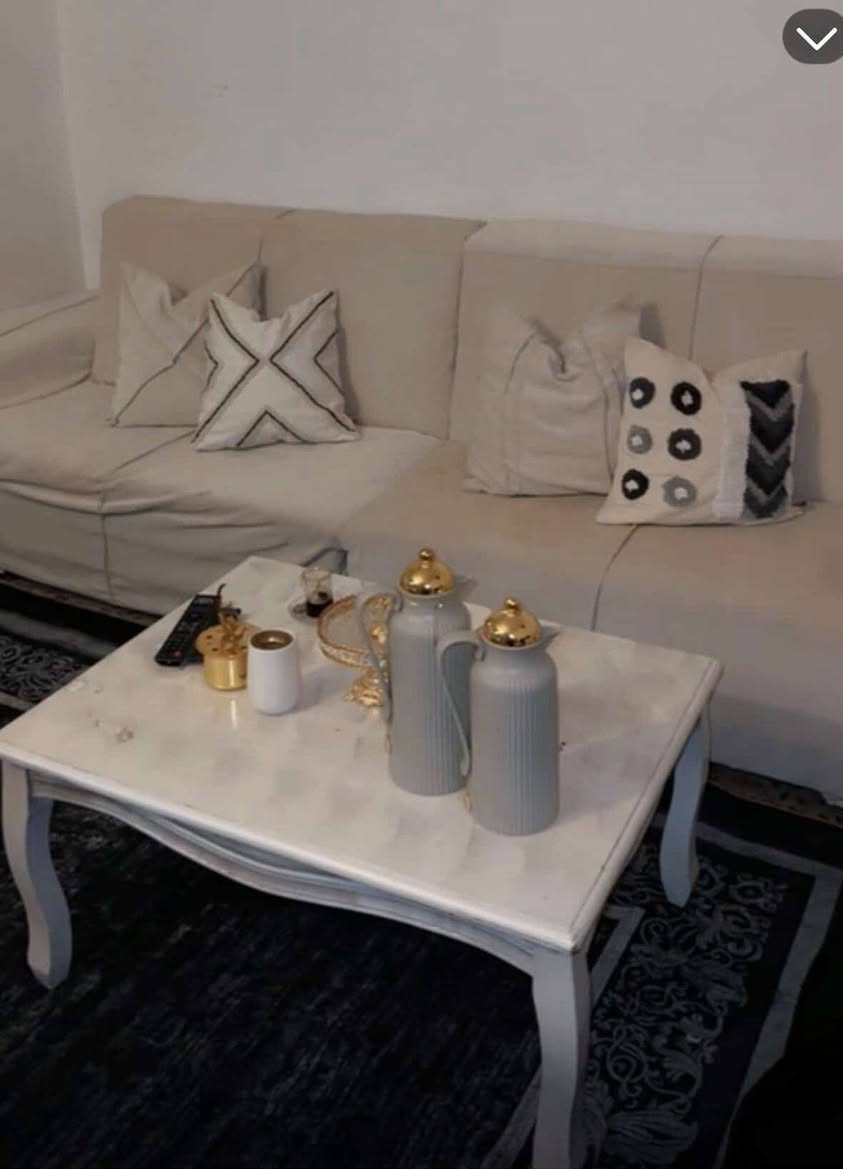 الميز سعره 50
الطبلات عدد اربعه سعره 100


**إذا كنت صاحب هذا الإعلان وتريد حذفه لأي سبب، رجاءا أرسل رسالة إلى الدعم الفني**