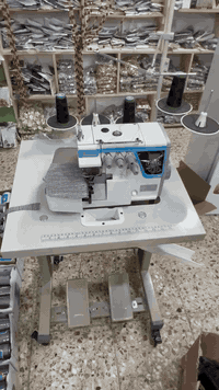 متوفر لدينا مكائن خياطه 🪡 
انواع المكائن: 

-  جاك F5
- باستبرذر 
- فراشه
- اوڤر

يوجد لدينا خدمة توصيل 🛵 داخل الرمادي سعر توصيل حسب منطقه الزبون 

للاستفسار على الرقم *********** متوفر واتساب 🟢⚪️

العنوان / الرمادي شارع الاورزدي قرب اسواق الاخرس محل ابو غسان للوازم الخياطه 🪡
