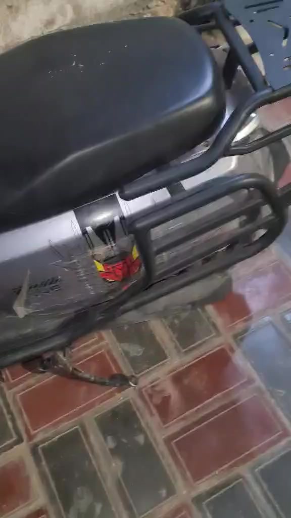 للبيع 
دراجة شحن تيسلا ام عيون مدرعة 
6 بطاريات المسطرة 
ملف 2000 وباقي المواصفات كلهة موجودة بيهة بصمتين وسويجين جهاز انذار سعرهة خاص عنواني كربلاء قريب المركزية  رقمي ***********
