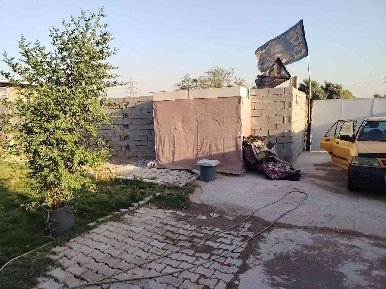 بيت للبيع  المساحه البناء ٢٢٠ متر  مجموع الكاع ٤٤٥ متر في بغداد العبيدي منطقة
حي البتول قرب الجسر الفرنسي الستفسار التصال ع رقم الهاتف *********** بي واتس
