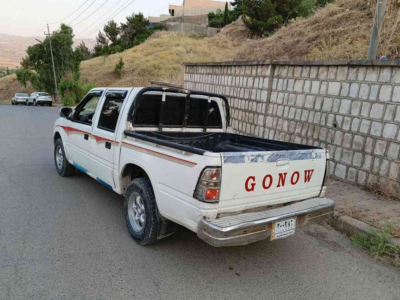 پیکاب گۆناو. مەکینە بەخ
گێرو مەکینەو ئەکسلی لۆک
بۆیاخی نیە دەعمو لێداری نیە
تەبریدە. خایسو ڕزیوی نیە
چوار تایەی لۆک مەنەفێست فسفۆڕ
ئاڵو گۆڕ دەکەم 
24کەڵا
***********
