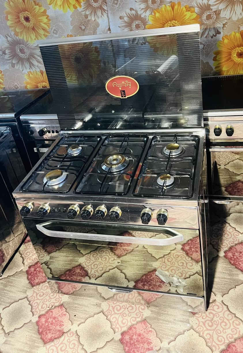 اليوم جايبلكم طباخات حالهن حال الجديد مستخدم كلش قليل نظافه فول فريش مصري باب الاول شرط الفحص نار زركه مابي اي خلل سعر الواحد 225 الي يشوف السعر غالي  عندي اقل اذا تريد كل الاسعار موجوده عنوان كربلاء حي الغدير *********** وتدللون 🫡
