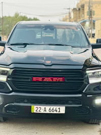 دوج رام 1500 موديل 2021 لون اسود ملكي الفئة سبورت بدي قصير و باب طويل ...