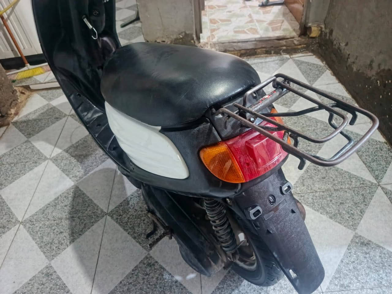 للبيع درجه ذبانه للبيع اتصال على رقم الهاتف السعر 300 وبيها مجال ***********
