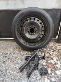 للبيع أغراض اؤباما كرايسلر جادر اصلي مره وحده كاعد عل سياره جديد سعره ...