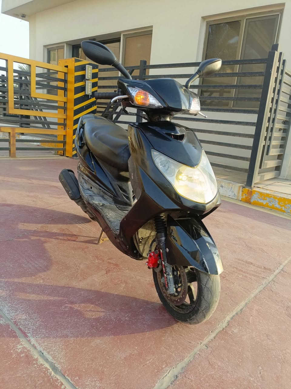 سلام عليكم دراجه سكنس فحل مكفوله كفاله عامه مال رمبه شرط محرك مامفتوح السعر 650 بيها مجال 
مكاني بغداد الكرخ العلاوي قرب بانزين خانه ***********
