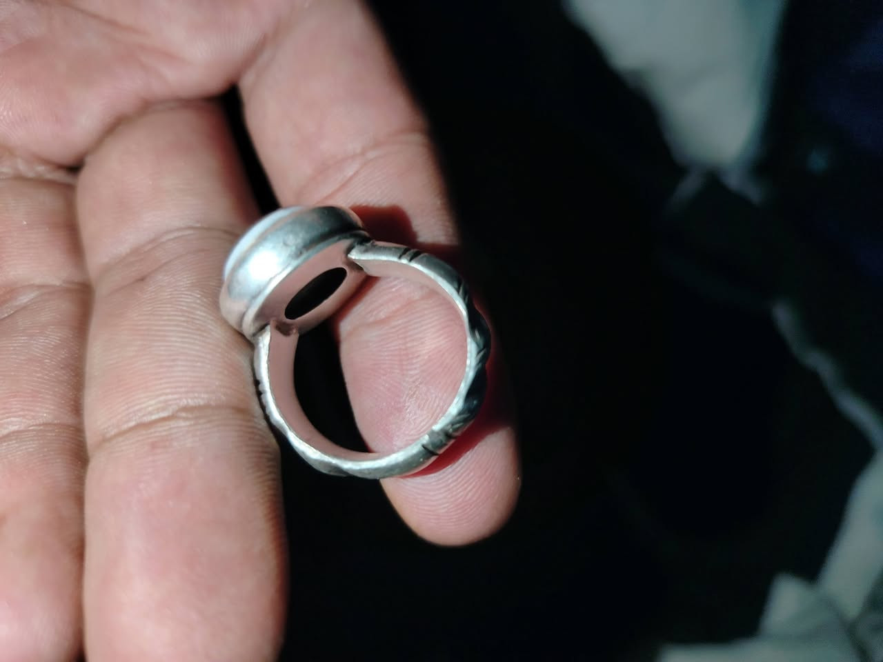 جزعه قديمه مثقوبه صياغه ثقيله للبيع مراوس بسبحه محبس زين هم راوس توصيل عندي وين ما جان
مراوس يرهم


**إذا كنت صاحب هذا الإعلان وتريد حذفه لأي سبب، رجاءا أرسل رسالة إلى الدعم الفني**