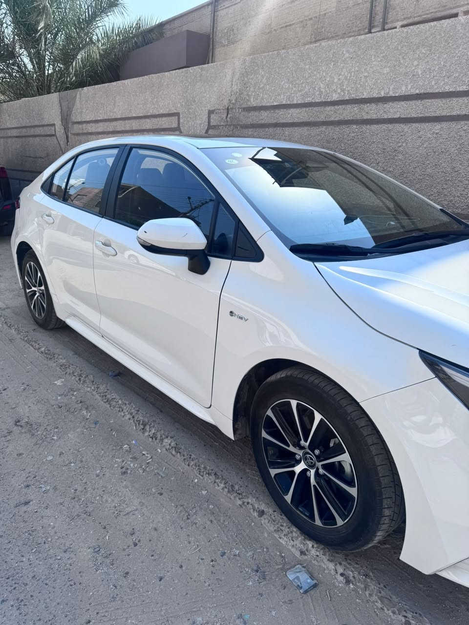 🚗 للبيع | تويوتا كورولا هايبرد 2025

✨ المواصفات:

✅ محرك 1800 سي سي هايبرد اقتصادي
✅ ممشى 26 ألف كم فقط
✅ فتحة سقف سلايد
✅ نظام رادار متطور
✅ مقاعد مخمل أسود
✅ جنوط قياس 17 إنش
✅ مواصفات S الكاملة المعروفة من تويوتا

🔹 السيارة تراي زيرو
🔹 جاهزة بالكامل ولا تحتاج أي مصروف

💰 السعر: 145 مليون دينار
(مجال للجادين)

📍 الموقع: بغداد – المنصور او حي الاعلام 

📞 للتواصل:
***********

#كورولا_2025 #كورولا_هايبرد #تويوتا #سيارات_بغداد #للبيع #كورولا_S
