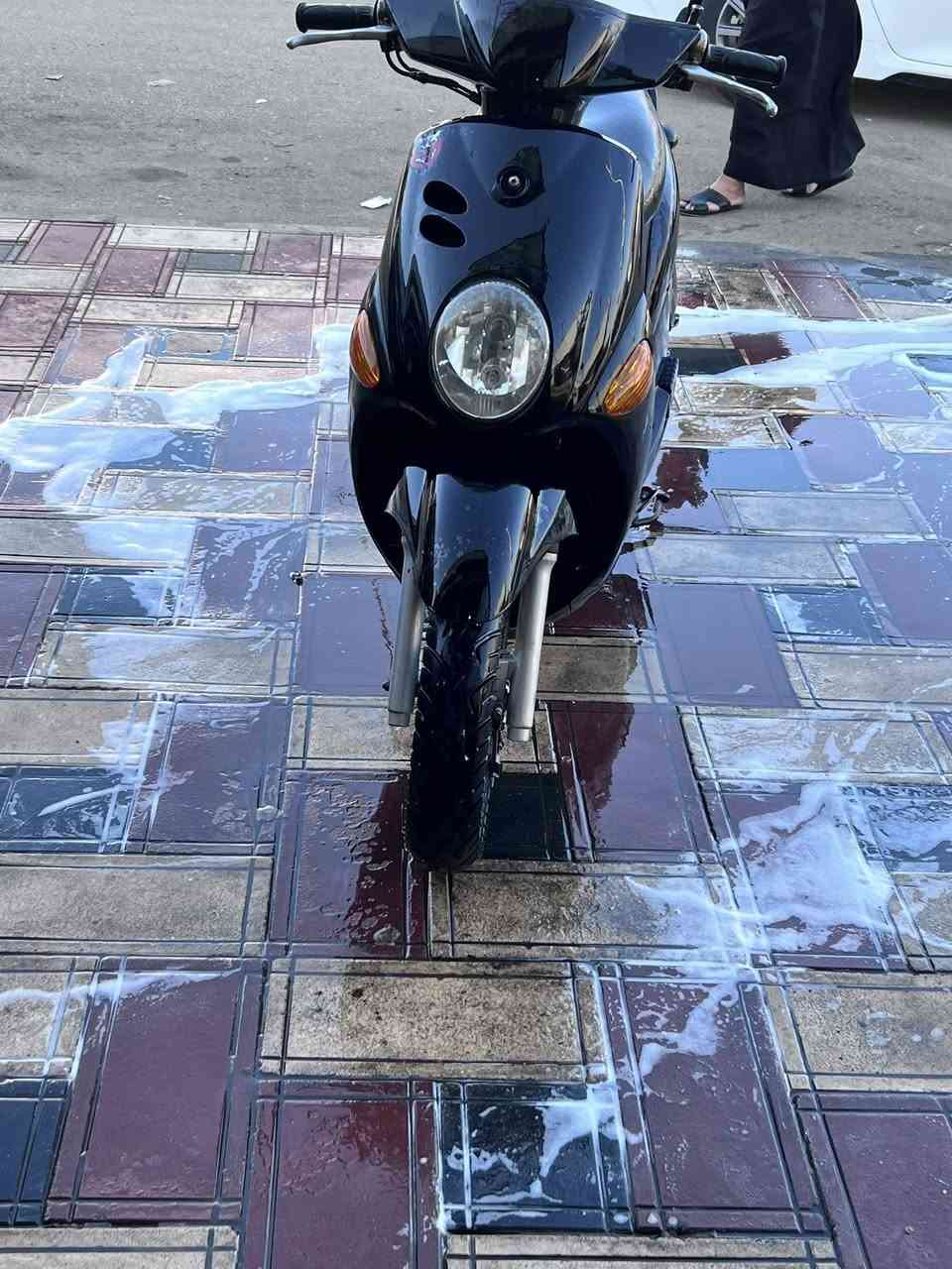 دراجة فله للبيع صارلها اربع اشهر طالعه من الحاويه 900 وبيها مجال  الاستفسار***********
