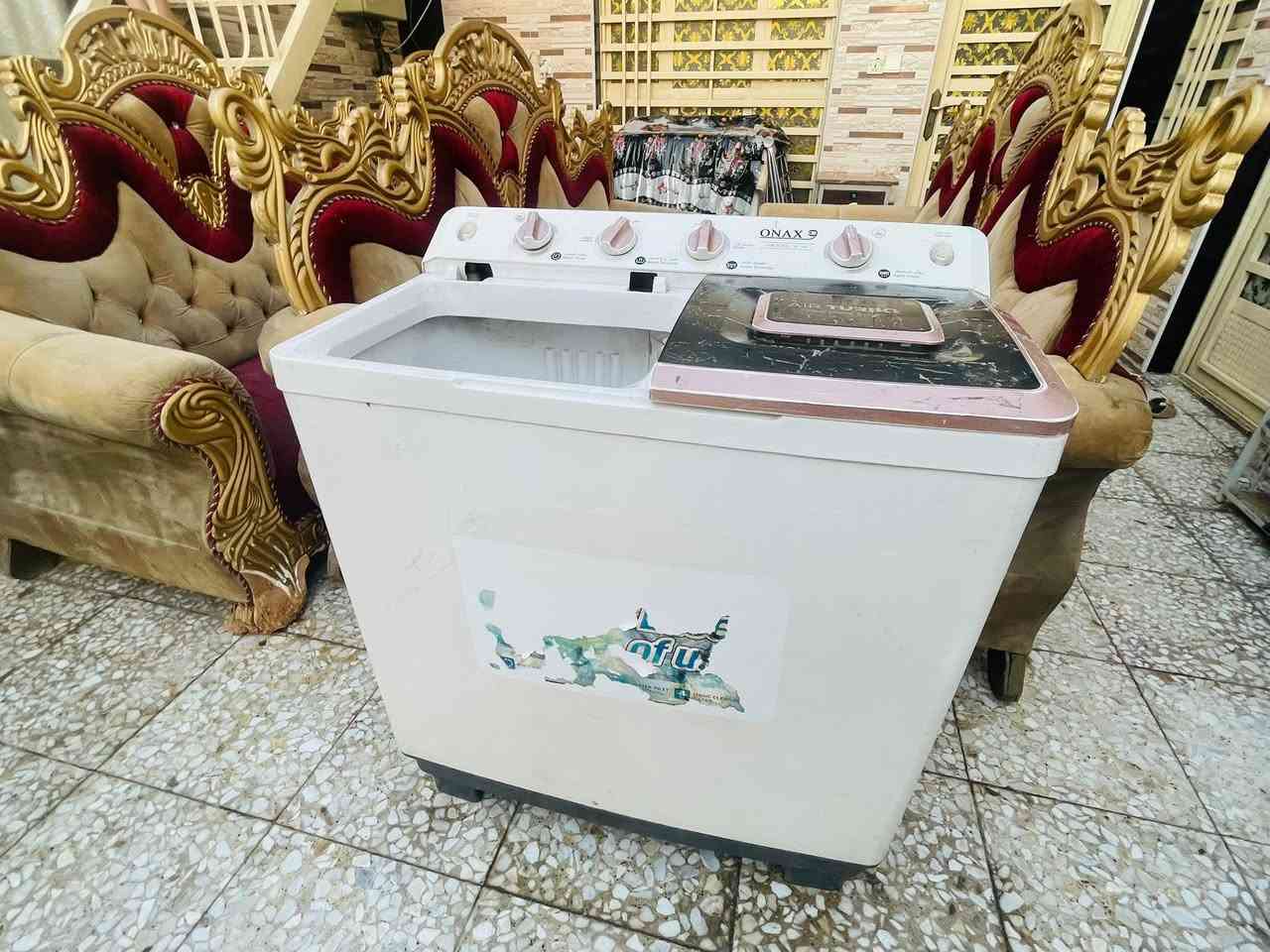 غساله للبيع نضيفه شغاله كلشي ما بيها ١٤ كيلو السعر ٥٠ مجال الرقم *********** واتساب فقط العنوان بغداد البلديات
