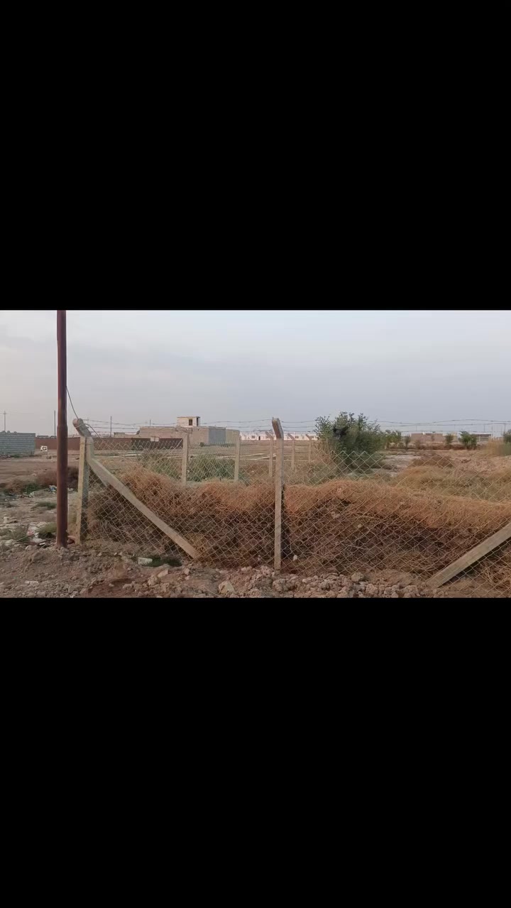 بيت بحي السبل النزله الثانيه بي وصل هاذ الجديد بال تطويب من البلديه النزله الثانيه فرع ابو شكريه تروح يمنه المولد بلخير شويه عنه قبل لا توصل دور الايتام بي ديوان وتلث غرف وصاله ومطبخ وحمام داخلي بلغرفه ومنور وحمامات خارجيات المساحه ٢١٠ للستفسار ***********
