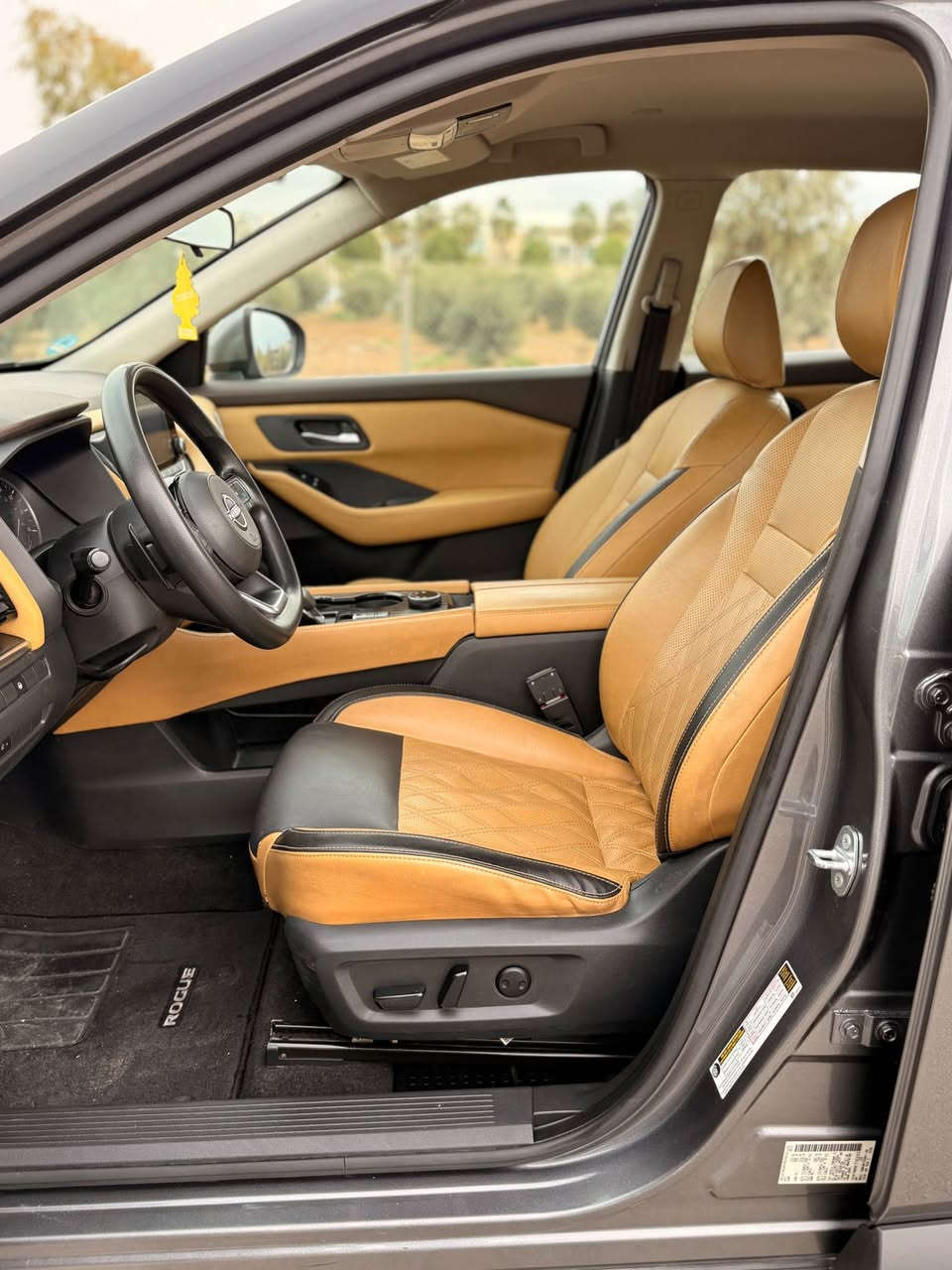 نیسان ڕۆگ 2022 sv دەبڵ ئەکسل کلین تایتڵ 
سەیارەکە زۆر خاوێنە بەناوی خۆمانە و هەزە و سەنەوی  نوێیە 

سعری 162 وەرەقە 
ژمارەی موبایل *********** أربيل, العراق
