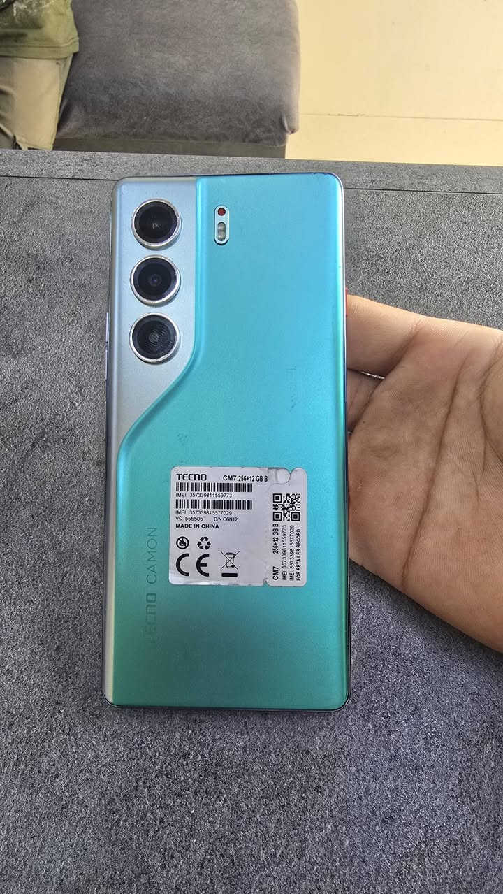 جهاز للبيع كامون 40 5g  الجهاز نضيف كدام العين السعر 350 وبي مجال حك الجايه 
استفسار اتصل ***********
