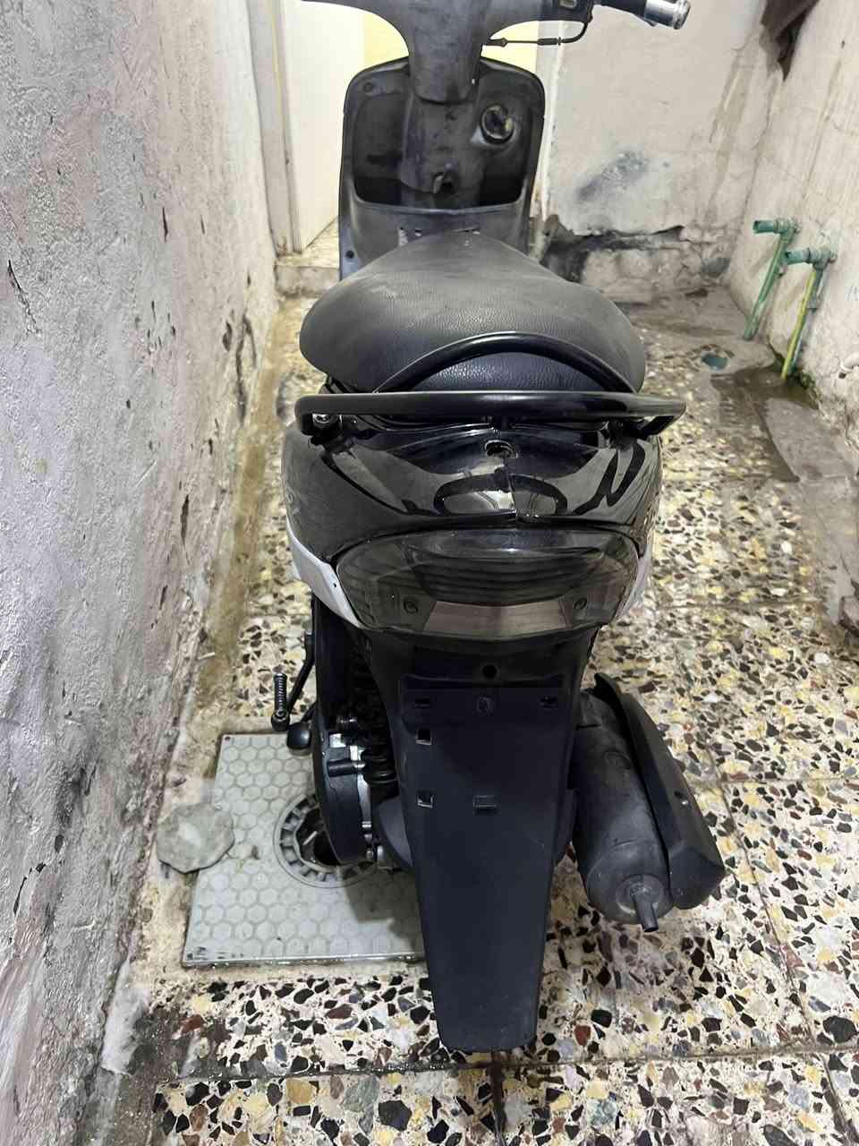 السلام عليكم ماكس منغولي للبيع بيها صوت بل اكسل والجبنه طاكه أبيعها كوم حديد قفل من الاخير ٣٠٠ مكاني الشعب ***********
