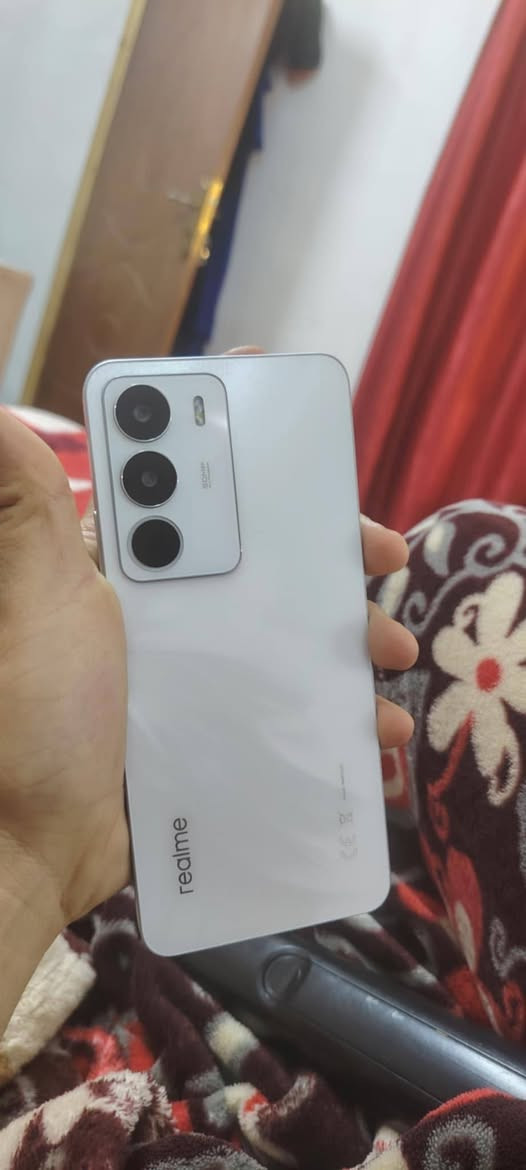 السلام عليكم 
ريلمي سي 71 //C71 
جهاز اخو الجديد صار 25 يوم من اخذتة 
ملحقاتة كارتونتة وشاحنة وكفرة البلادي الشفاف 
مكفول من كلشي من العطل والتصليح 
ذاكرة 128 ورام 6 لون ابيض يشغل بيس منزل بي 
سعرة 170 الف بي مجال كلش بسيط جهاز جديد 
مكاني بغداد الكمالية متواجد خاص


**إذا كنت صاحب هذا الإعلان وتريد حذفه لأي سبب، رجاءا أرسل رسالة إلى الدعم الفني**
