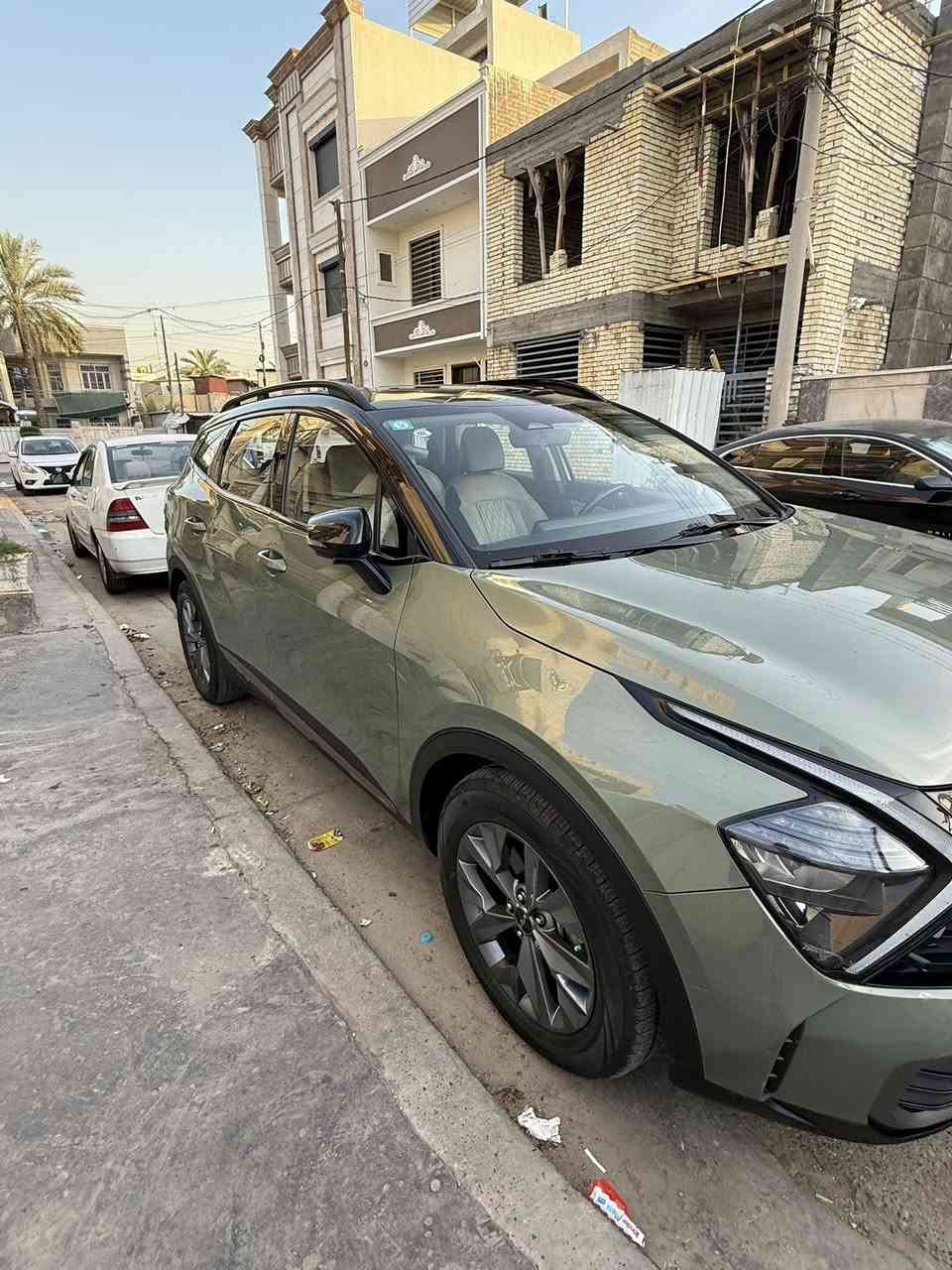 الرقم ***********
سبورتج ٢٠٢٢ هايبرد فول مواصفات واحد على واحد بانورامه بصمه تحكم ستيرن كشنات تدفئه تبريد  رادار كامرات محيطيه  فول مناقصه برغي مكان سياره بغداد حي جهاد السعر١٨٥ وبيه مجال
