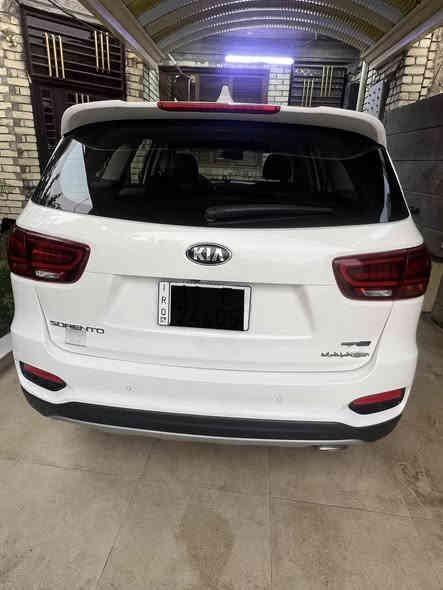 سلام عليكم سياره سورنتو 2020 
فئه GT LIN 
‏كير 8 نمر 
تبريد 3 قطع 
ماشيه 55km 
للستفسار ‭0773 207 4483‬
