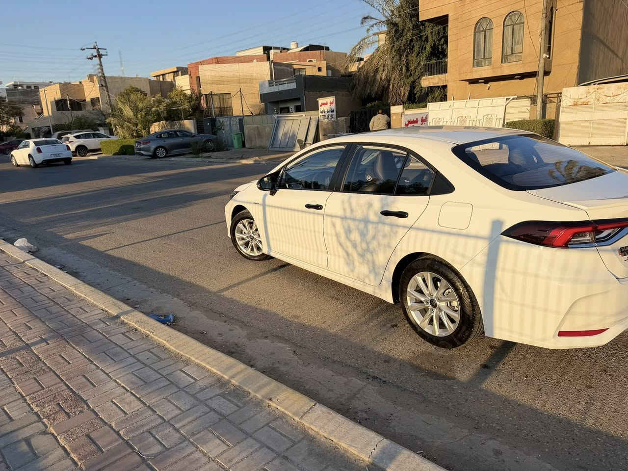 تويوتا كورلا هايبرد 2025  HEV شكل الخليجي

مكفوله كفاله عامه من الصبغ والبارد والفتح والتبديل 
موضح الباقي بالفيديو 

  فول مواصفات

بصمة عدد 2 

جلد 
لون اسود

رادارات

لايت زينون

بك لايت لد

فتحة

بصمة عدد 2 

ارضيات بعدهن ما مفتوحات

ستيراً جلد

تبريد شاشة

قطعتين تبريد

سايد بريك كهرباء

اوتو هولد

بلوجكتر

مانع نزلاق

مانع نحدار

دشبول دجتال

مكان السياره بغداد الاعلام شارع قطر الندى 

بسمي السياره تحويل مباشر 
السياره ماشيه 20 الف 
السعر 156 وبيه مجال قليل كلش حگ الجيه بس 
الرقم التليفون واتساب اتصال ***********
