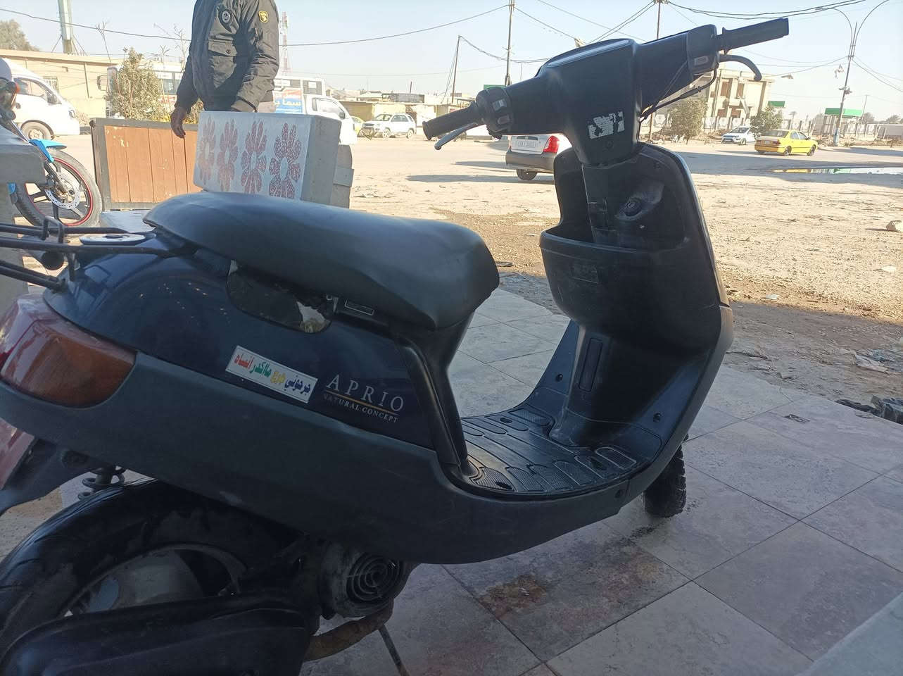 للبيع شغالة 100% مابيها شي 
السعر 220 ألف
العنوان الحلة شارع ٨٠
للتواصل ***********
