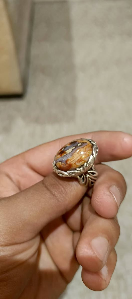 من النوادر
داودي قديم مصور سفينه مشف احمر دموي 
فضه ٩٢٥ استفسار واتساب ***********
