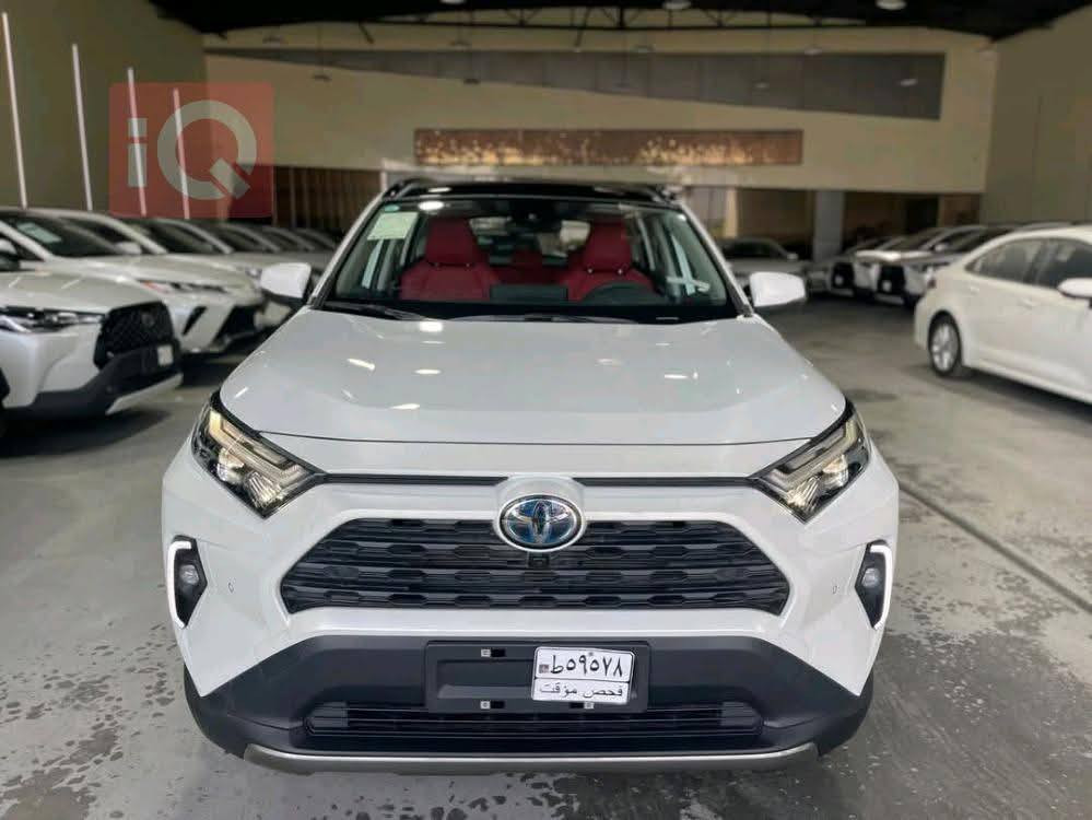 تويوتا راف فور هايبرد 2025
السعر :46 مليون مغ الرقم بغداد َ 🔥
ياباني تجميع الصين 
البيع نقدا فقط لايوجد لدينا بيع بنظام الاقساط
المواصفات‼️
*حجم المحرك 4CYLINDER 2.5L ✅
*مرتبط بناقل حركة أوتوماتيك✅
*مفتاح التشغيل بصمة ✅
*بانوراما✅
*اريل نفكيتر ✅
*حساسات أمامية ✅
*حساسات خلفية ✅
*رادار✅
*لايت زينون + LED ✅
*كشافات ✅
*بك لايت LED ✅
*حجم الاطار 225/60R18✅
*ويل كب 18✅
*4 دسك✅
*حساسات ضغط الاطارات ✅
*اشارة في المرايا الجانبية ✅
*المرايا قابلة للطي كهرباء✅
*ماسحة خلفية ✅
*عدد AIR BAG 9✅ 
*هاند بريك كهرباء ✅
*ا ABS✅ 
*دشبول ديجتال ✅
*شاشة Apple Car play ✅
*5كاميرات 360 درجة✅ 
*مثبت السرعة Cruise ✅
*المودات والاوامر الصوتية✅ 
*ا Bluetooth ✅ 
*مخرج منفذ الطاقة ✅
*تتسع المقصورة ل 5 ركاب✅
*المقاعد جلد+كهرباء✅ 
*كشنات تدفئة✅
*قطعتين تبريد✅ 
*تحديد المسار✅
*أوضاع القيادة Drive Mode ✅
*أوتو هولد ✅
*نظام مانع الانزلاق ✅
*حاملات الأكواب ✅
*تطعيم الدواخل ألمنيوم ✅
شركة الفرس الأبيض لتجارة السيارات 🚗
بغداد مدينة معارض البياع -الشارع المميز-مجاور سونار البياع 📍
للأستفسار يرجى الاتصال على الرقم:
☎***********
☎***********
☎***********
☎***********
