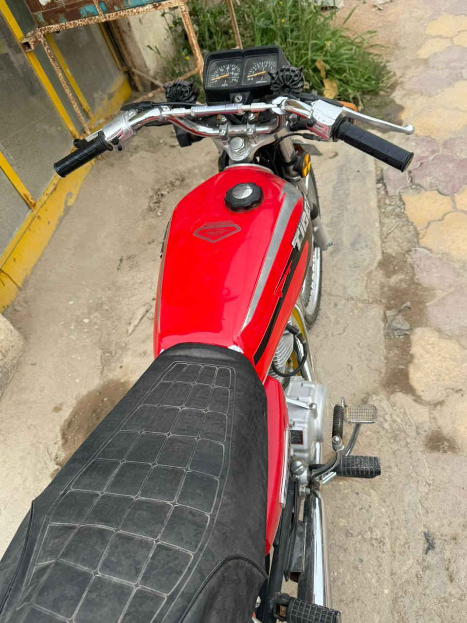 ع بركة الله
دراجة تايكر اربعة كير رقم انكليزي سنوية بأسمي مكفولة كفالة عامة موديل 2020 العنوان الديوانية قضاء الشافعية رقم التليفون *********** السعر مليون ونص وبيهة مجال للطيبين
