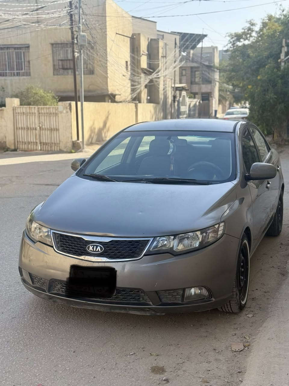 السلام عليكم سيراتو موديل 2012  خليجي محرك ١٦٠٠ دوش رقم اربيل تحويل او وكاله السياره بيها اربع قطع صبغ بدون دواخل  سعرها 82 وبيها مجال 
***********
