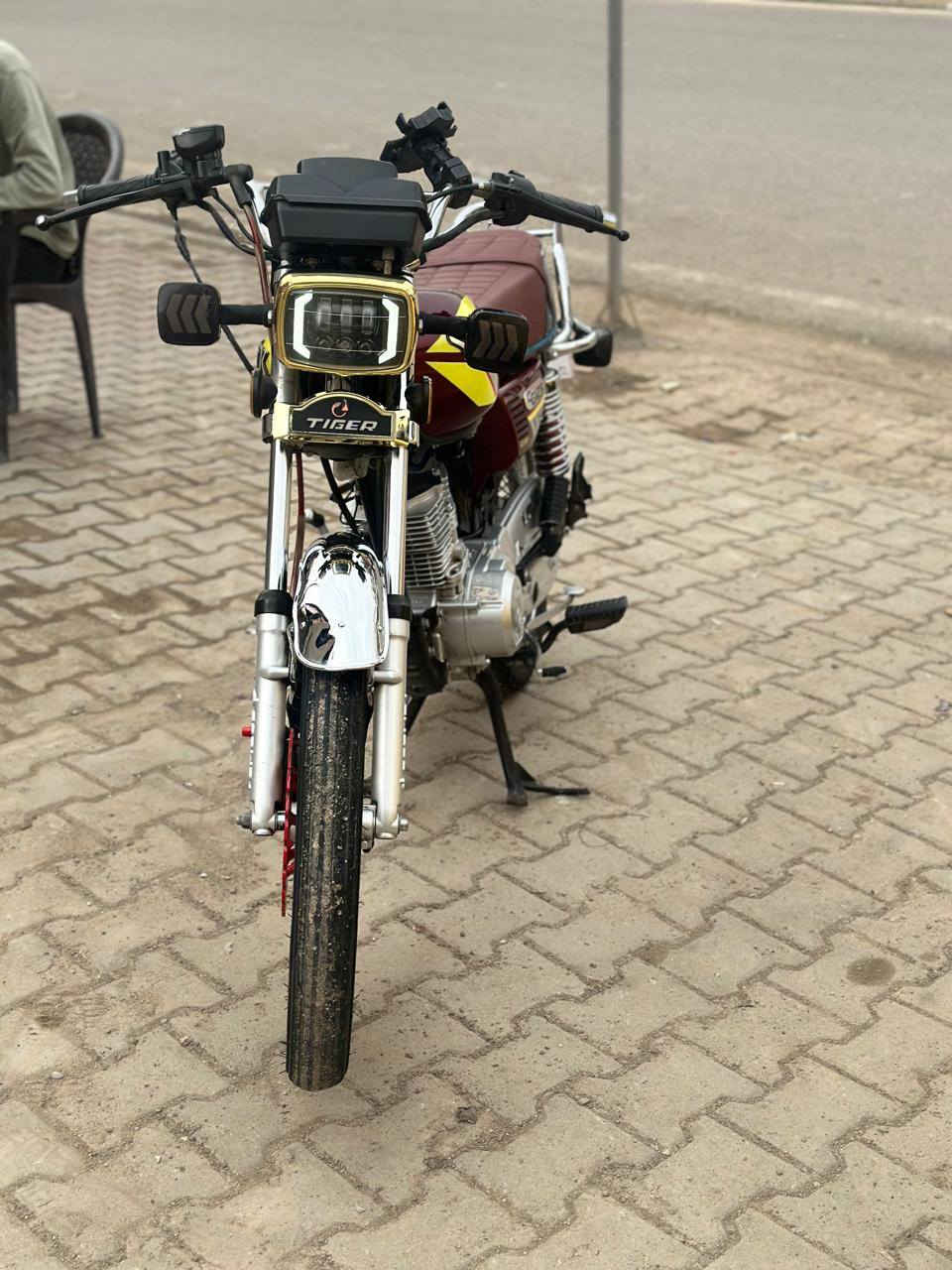 سلام عليكم ماطور لبيع موتيل 24ما مفتوح صفر ماطور جديد وتواصل عرقم ***********
