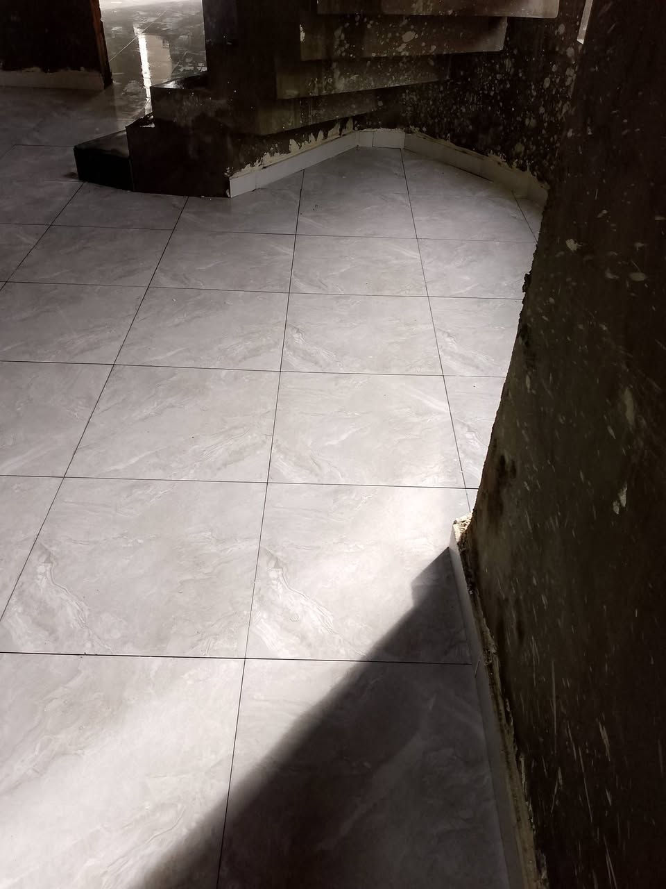 خلفة سيراميك متفرغ حاليآ ***********+ خلفة لبخ

