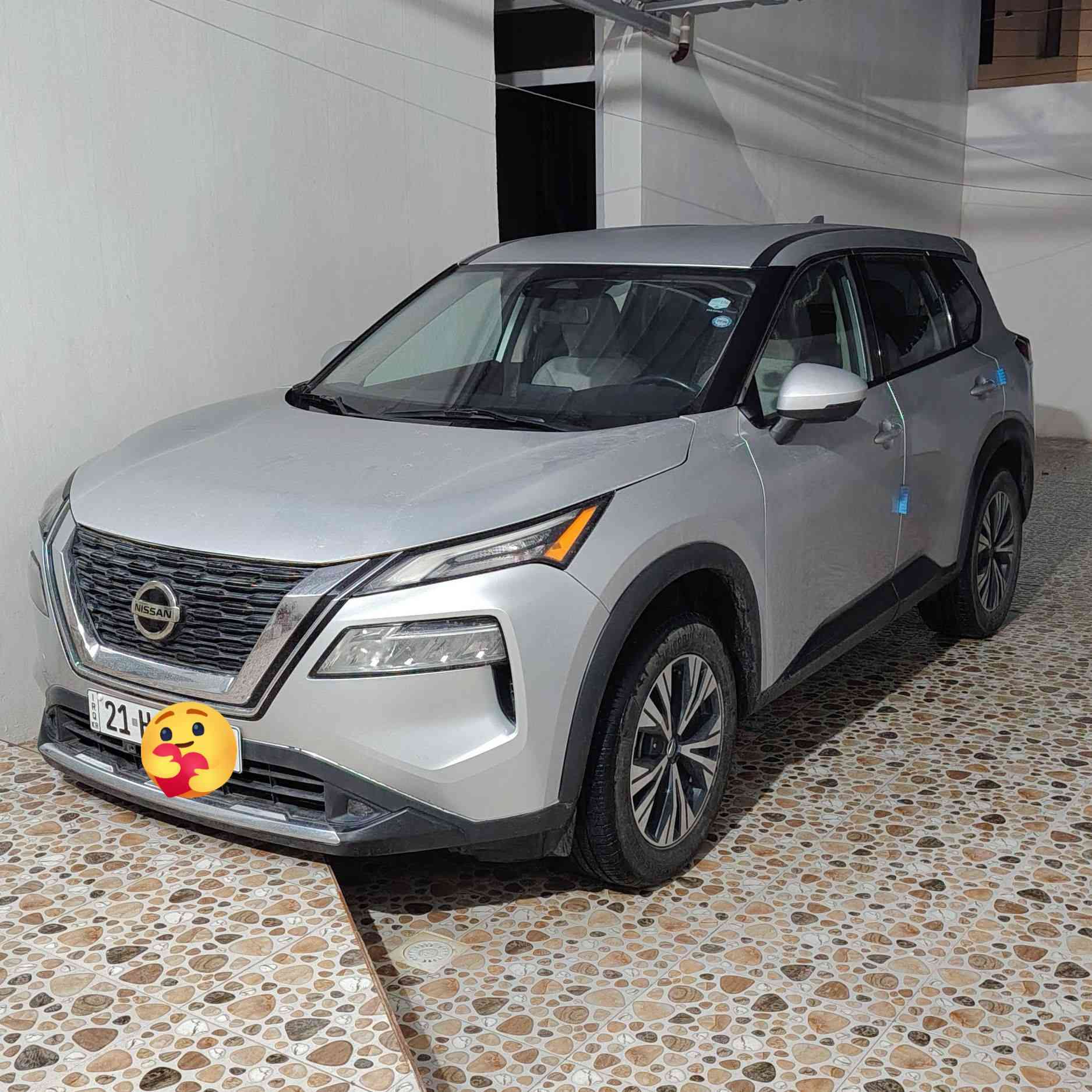 السلام عليكم ورحمة الله
للبيع 

نيسان روج  موديل(2021 )

الشكل الجديد 

مواصفات / SV

٤ سلندر / محرك ٢٥٠٠ المرغوب 

 رقم سليمانية و السيارة باسمي

ماشية 57 الف ميل و قابل للزيادة

السيارة نظيفة و جاهزة 

تبريد قطعيتن 

تبريد خلفي وامامي

رادار 360

رادار / امامي وخلفي و جانبي يمين و يسار

لون سلفر

حساسات خلفية 

اوتو بريك خلفي 

اوتو بريك امامي 

قيادة آلية

ويل كب ١٨ مطعم بأسود  

(داخل لون اسود وقهواي المرغوب )

شفتات بالستيرن 

كشن السائق كهربائي 

4 ابواب بصمة +صندوق بصمة

4 كاميرات دوارة

الكير اوتوماتيك   

استيرن رجاج

لايت زينون

لايت ليد امامي خلفي

تحديد المسار 

تحديد السرعة

مانع انزلاق 

و بيها هوايه مواصفات 

ضررها : بدون دواخل و بدون شاصي شرط الفحص سياره

صبغ بنيد صبغ وجامرلغ بدون دواخل   

رقم الشاصي/ 5n1at3ba4mc707380 

السعر 210

وبيهة مجال الشراي يتصل ويدلل 

مكاني طوز خورماتو 

***********
