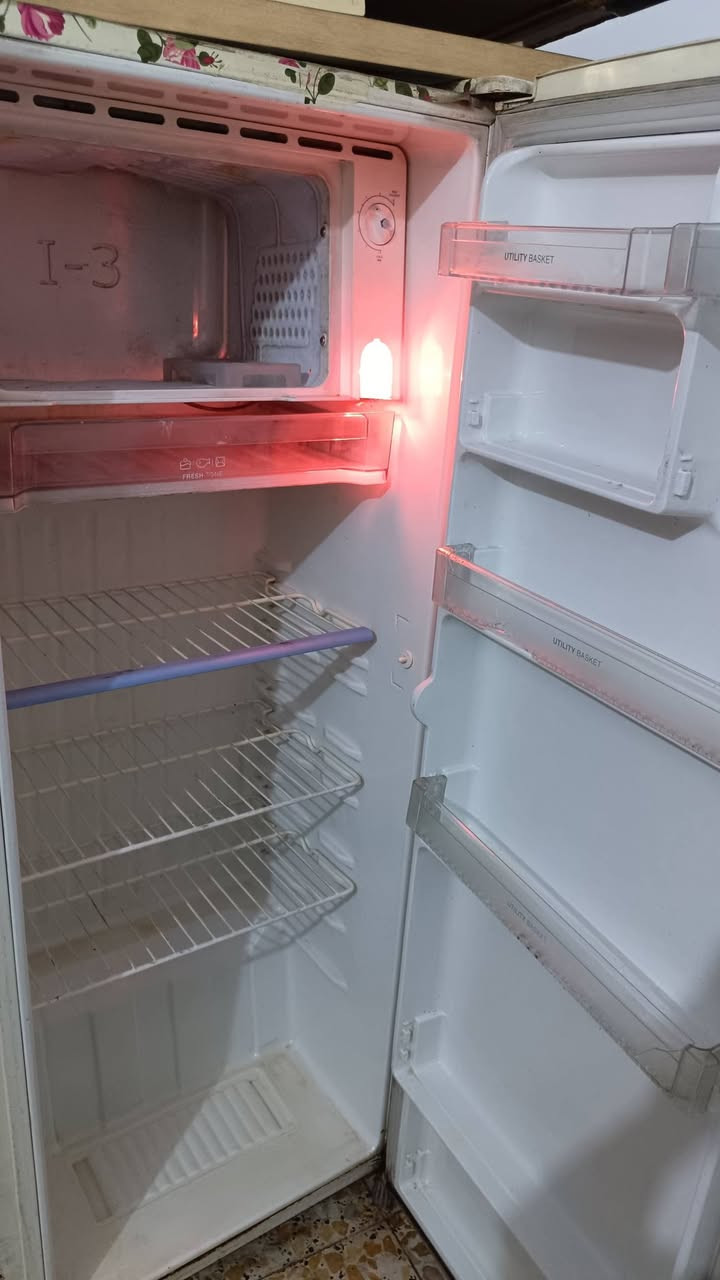 ثلاجه نضيفه وشغاله ومداخله تصليح وتبريدها يخبل 70 مكان حي اور شارع ابو عبير


**إذا كنت صاحب هذا الإعلان وتريد حذفه لأي سبب، رجاءا أرسل رسالة إلى الدعم الفني**