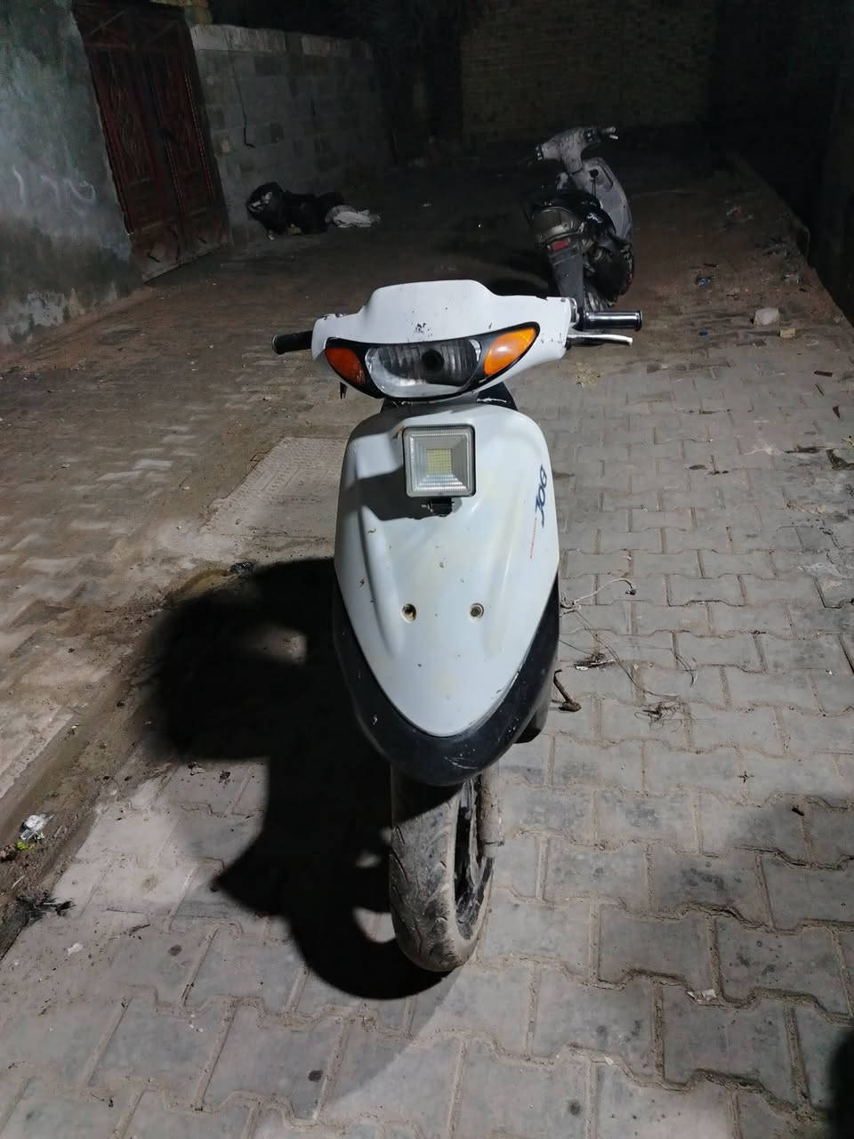 منغولي للبيع دراجه شغاله هندر واحد سعرهة 200وبيهة مجال للشراي رقمي***********
