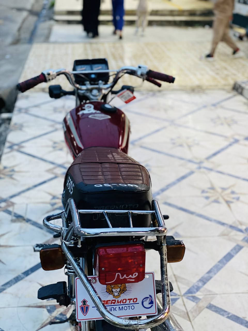 لام عليكم مأطور تايكر 2020لبيع 
مكينة شرط ما مفتوحة 
وايرامنية كلها شغالة 
دبل سويج 
السعر ٦٠٠وبي مجال 
الرقم ***********
