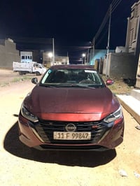 نيسان سنترا للبيع وارد امريكي   موديل 2024  ضرر امامي بسيط ب امريكا  ك...
