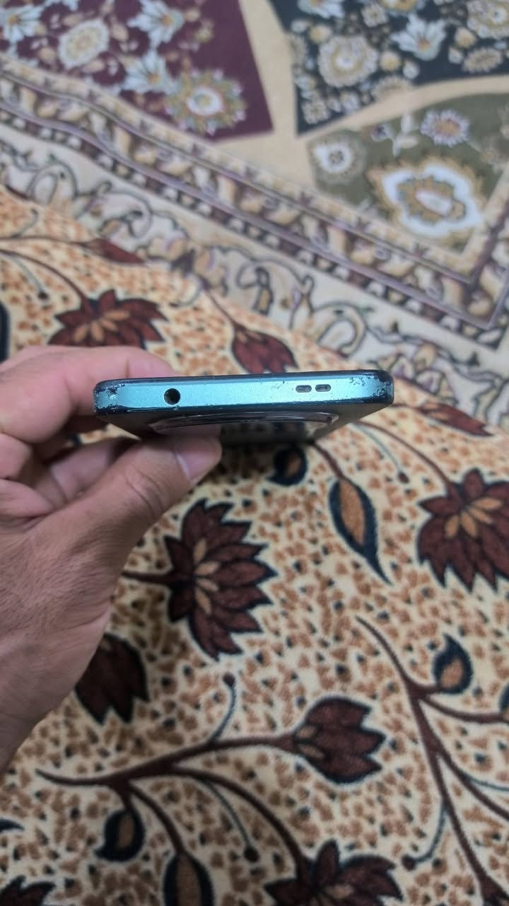 السلام عليكم 
للبيع ريدمي A3 

ذاكره 128 رام 4 
جهاز مثل ما موضح بل صور بي 3 فطور بل شاشه
وخدوش بل صفاح والضهر كلشي ما مأثر عل جهاز
رايده 125 وبي مجال 
مكاني قضاء الخالديه


**إذا كنت صاحب هذا الإعلان وتريد حذفه لأي سبب، رجاءا أرسل رسالة إلى الدعم الفني**