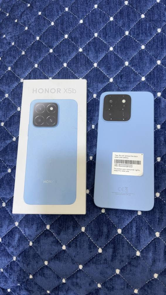 موبايل HONOR X5p ذاكرة 64 جهاز نضيف بي فطور بالشاشة ممأثرة على اللمس السعر ٩٠ بغداد الحرية *********** بغداد, العراق
