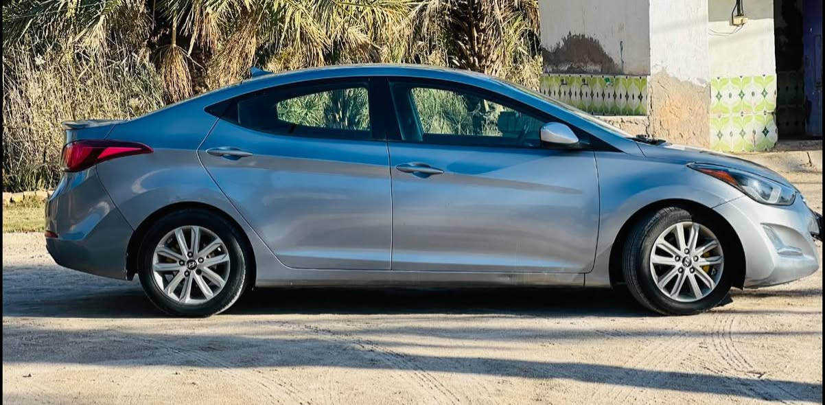 السلام عليكم
النترا 2015 ليبل واحد
وارد أمريكي 
مكينه دوش 2000
كير ومكينه مكفول 

نص فول 

تحكم بالسترين بث شاشه

تحكم بلمرى 

تخم تاير جديد

منظومه تبريد جديده

حداديه كامله جديده

صور حادث بلمنشور 

سياره جاهزه 

ماتخسر عليه

الف دينار 

السعر 115بيه مجال

اتصال ع رقم 

‭0782 987 9630‬

خاص مفتوح
