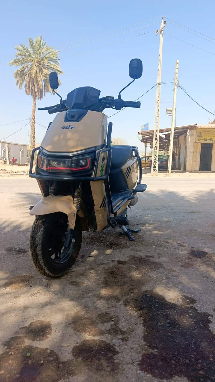 اسلام عليكم شبابنه

دراجه شحن جديده جديده صارلها تقريبن شهر من طلعت من الوكيل السعر 950 الف وبيها مجال بسيط
اليريدها بي خير ويدلل مكاني شاميه
 هاذا رقمي لتواصل  ***********
