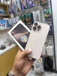 16 برو ماكس جديد بطاريه 98  ماستر كارتون مطابق جهاز بعده بحالة الوكاله...