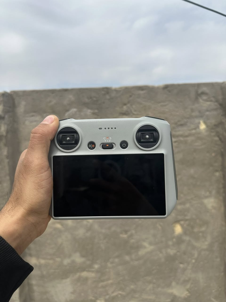 اير 2 وجوستكً شاشه جديده للبيع رقمي ***********
