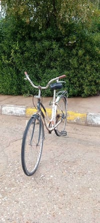 ياباني حجم 27 سعر 65 مجال  قليل الرقم 07807904280