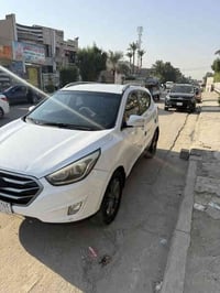 توسان 2015 خليجي التفاصيل كلها مذكوره بالسونار السعر 12000الف 💵 يعني ش...