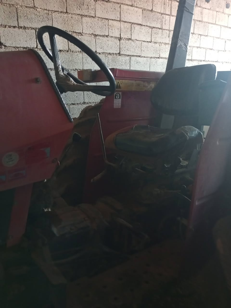 ايراني للبيع موديل 2013 بي خيط بخار رقم وسنويه السعر اتصال على ***********
