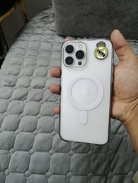 ايفون 13 pro max  ذ 256 بطارية 93 مرفوعه  باقي مكفول ممبدل بي شي ابد ق...