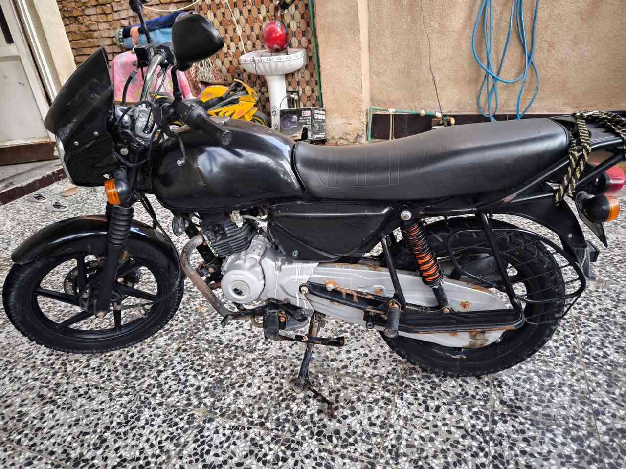 بوكسر للبيع موديل 2021 الدراجة نظيفه اوراق أصولية السعر مليون وميه
***********
