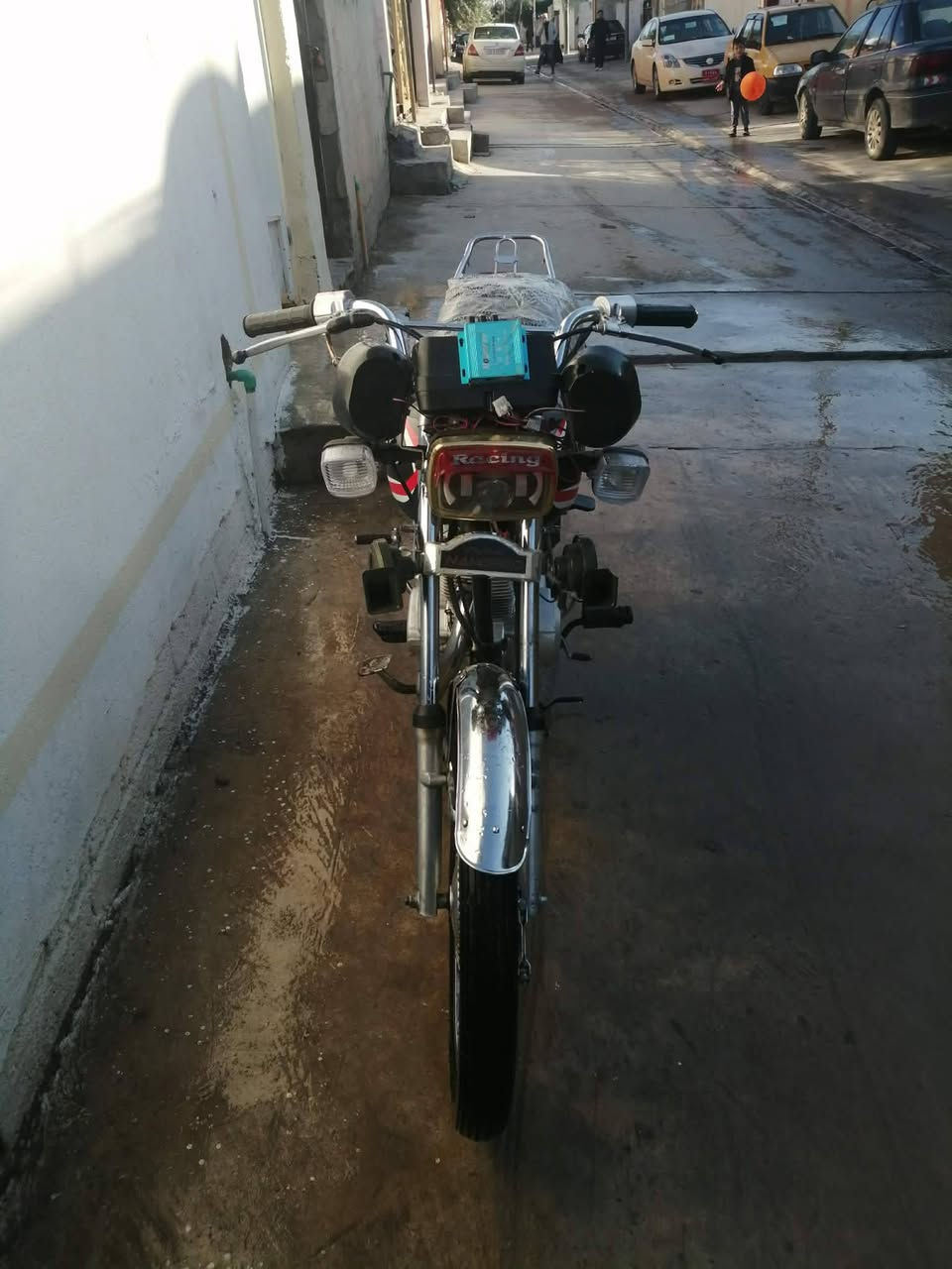 للبيع موديل 21.    سعر 600بيها مجال.  اوراق.  مكلف بنشر.   هذه صاحب دراجه.   ***********
