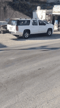 سلام عليكم للبيع جيمسي فحل 2009 مكينه 6100 وكير٧ تورباين 77دوشمه جديده تخم تاير جديد سياره كامله مابيه نقص مصفره هيه ومرور رقم انكليزي بسمي السعر155 الاستفسار***********
