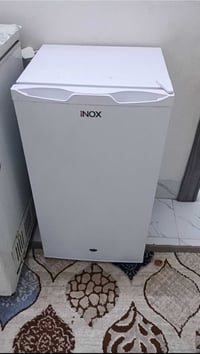 ثلاجة للبيع السعر 100 للاستفسار الاتصال على الرقم التالي 07717890728